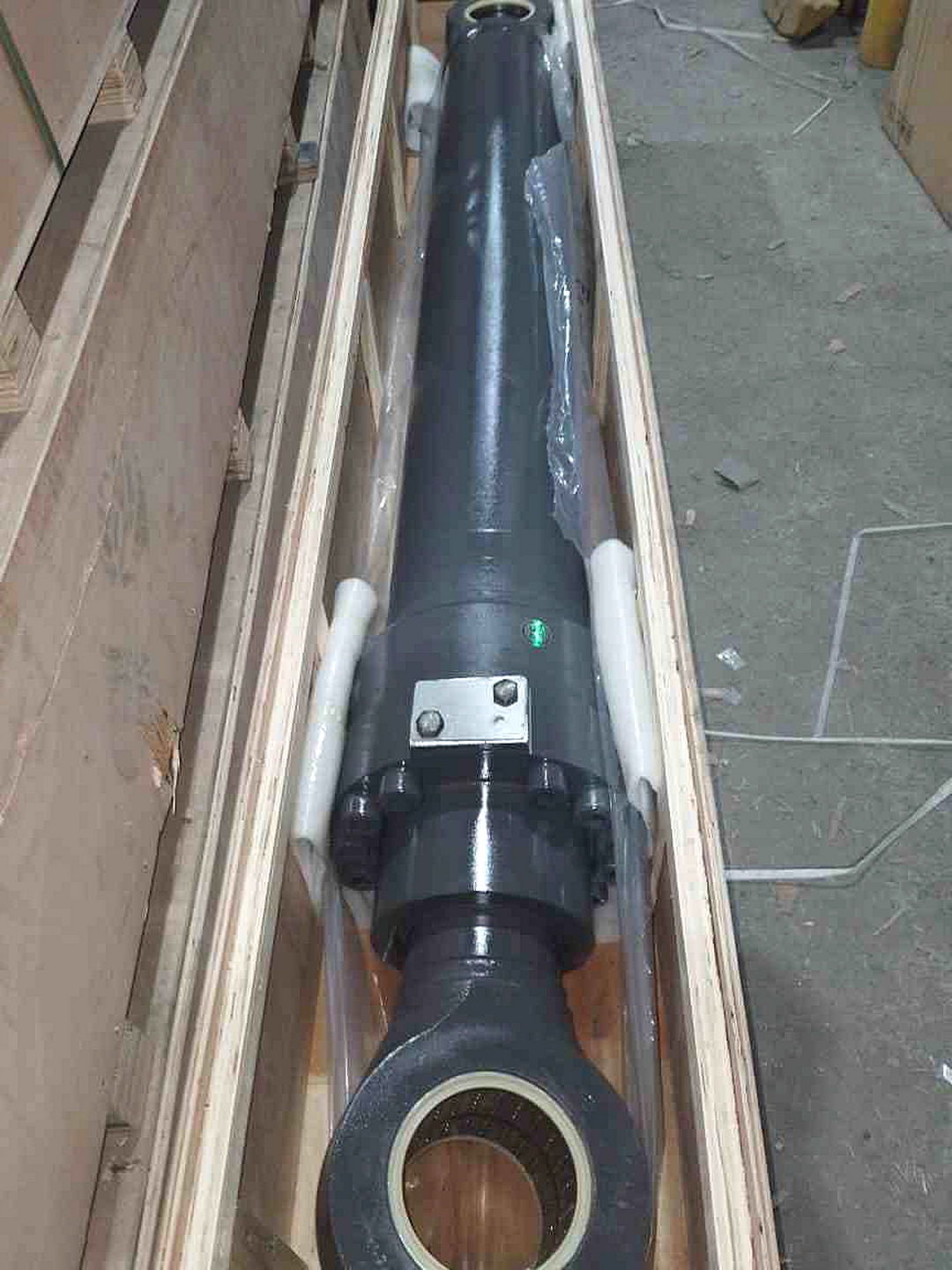 EC700_Bucket Гидроцилиндр ковша S670491 EC700 без трубок Shimitsu — изображение 1
