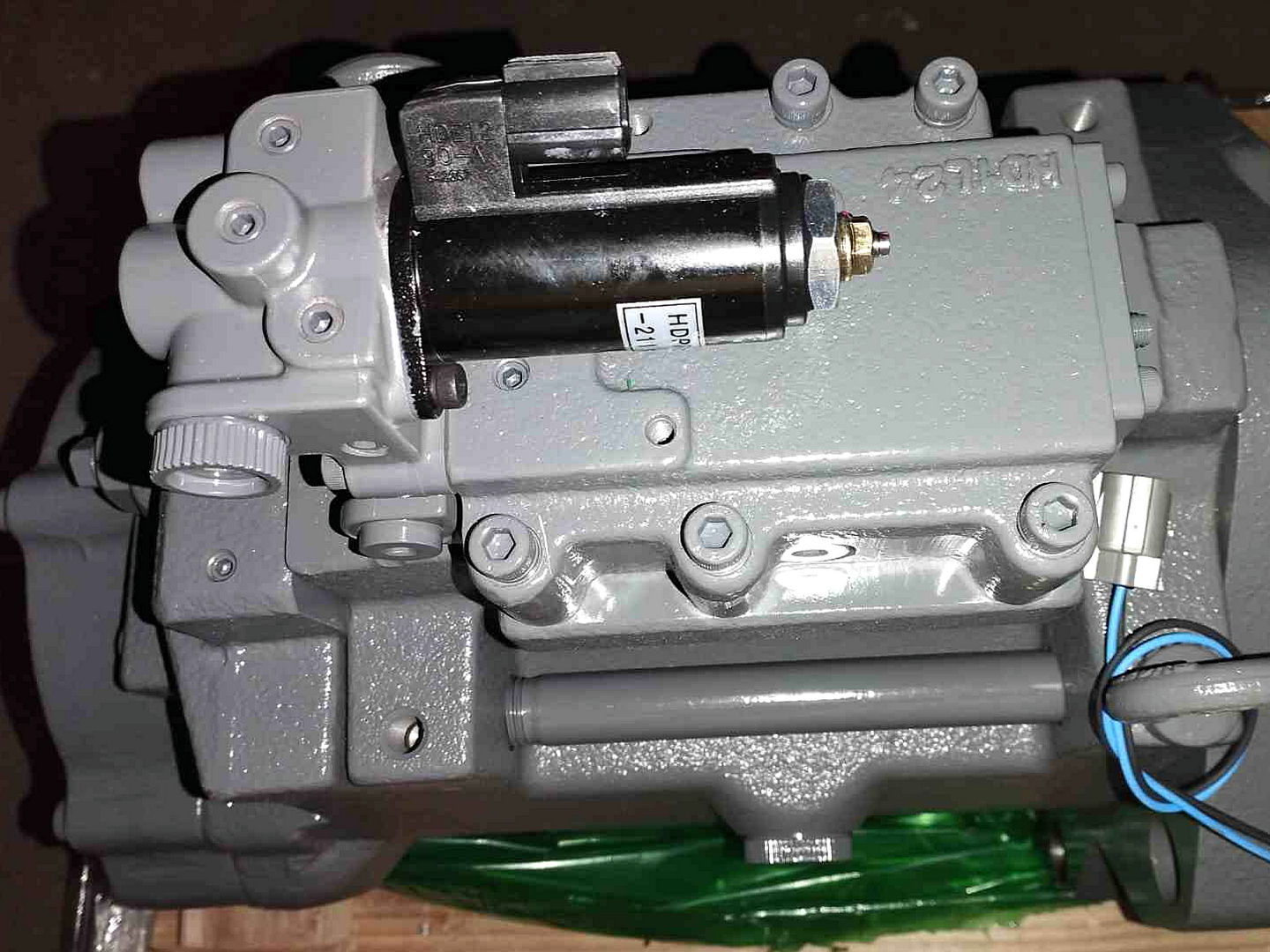 H3V280SLHL Насос гидравлический 4635645 ZX870-3 HANDOK — изображение 1
